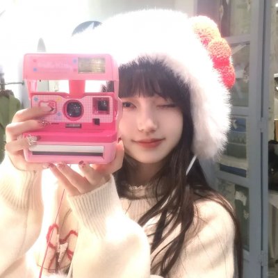 小女孩莫妮卡